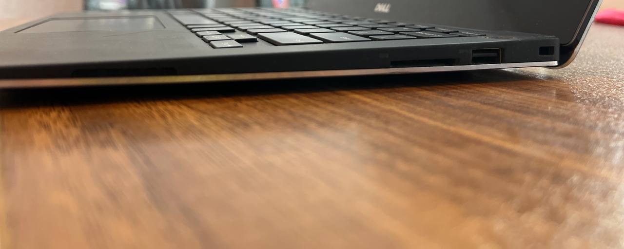 گالری عکس های محصول لپ‌تاپ دل (DELL) مدل XPS 13 9350 8GB-شماره-3